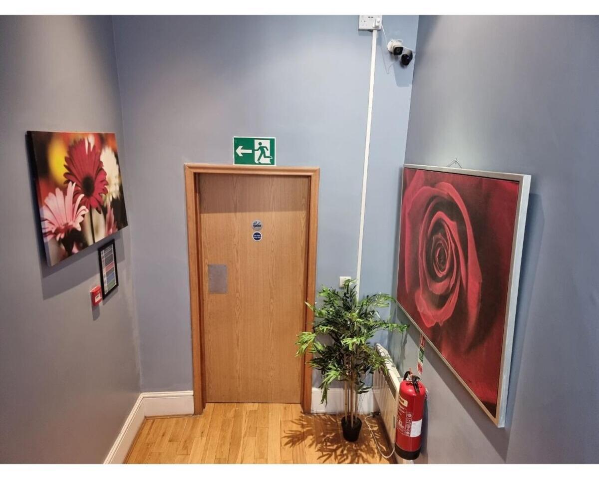 Fb2-Fantastic Basement Studio Good For 3 Near Hyde Park Londres Habitación foto